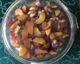 Une image de l'étape 7 de Salade de fruits du jardin (pommes raisins prunes poires pêches).