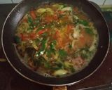 Foto langkah ke 5 dari resep Kakap Goreng Tepung Saos Asam Manis.