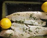 Foto del paso 4 de la receta: Merluza aromática y súper fácil