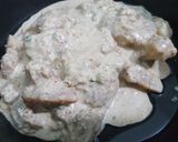 A picture of step 5 of Chicken Chutney Roll 😋.