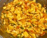 Foto langkah ke 4 dari resep Tumis telur tomat.