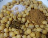 A picture of step 2 of White Chickpeas Chaat.