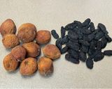 A picture of step 1 of Dried Organic Apricots Compote.