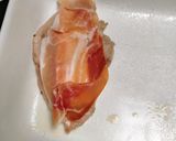 Une image de l'étape 2 de Spiringue de porc gratiné au brie et jambon de parme.