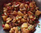 कढ़ाई वाले गोभी आलू की सब्जी(Kadhai wale gobhi aloo i sabzi recipe in Hindi) रेसिपी चरण 4 फोटो