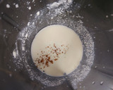 A picture of step 1 of Banana Dates Smoothie.