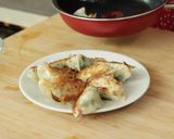 Foto langkah ke 7 dari resep Kuotie Ayam Devina Hermawan.