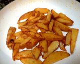Fűszeres héjas sült burgonya recept fázis 4 fotója