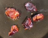 Foto del paso 2 de la receta: Acelgas fritas con ajos tiernos🥬🧄