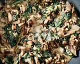 A picture of step 3 of Rigatoni with Cabrales Sauce, Spinach, and Mushrooms.