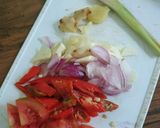 Foto langkah ke 2 dari resep Oseng kikil pedas manis.
