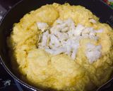 รูปขั้นตอนการทำที่ 1 ของ ไข่เจียวปูทะลัก(รอเจ๊ไฝไม่ไหว)