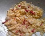 Foto langkah ke 4 dari resep Nasi Goreng Bakso Telur Asin.
