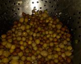 পাঁপড় চাট (papar chat recipe in Bengali) রেসিপির ধাপ 2 ছবি