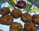 A picture of step 4 of Lilva Vada / Turichya danyache vade.