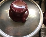 A picture of step 3 of Chatpati alou baigan ki bhujiya (Potatoes & brinjal).