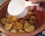 A picture of step 5 of Mughlai Aloo Mater.