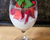 Foto del paso 6 de la receta: Copa de yogur de leche de búfala con frutillas, chocolate rallado y ♥️ de mantequilla de almendras 🍂