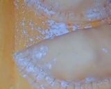 A picture of step 5 of Meat pie with a twist.