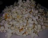 صورة لخطوة 3 من وصفة فشار Popcorn