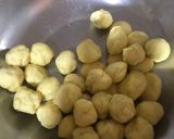 A picture of step 2 of Nagori poori.