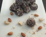 A picture of step 6 of Choco-Biki Balls (No Cooking).