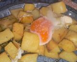 Foto del paso 5 de la receta: 😋Papas al horno con Huevito !!