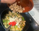 Foto del paso 6 de la receta: Fideos a la cazuela con setas de cultivo pollo y gamba