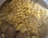 Foto langkah ke 1 dari resep Mie Godok Instan.