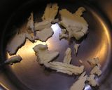 A picture of step 1 of Mushroom Broth and Creamy Mushroom Pasta.