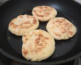 Foto langkah ke 8 dari resep Roti Maryam Simpel (tanpa direndam minyak & tanpa dibentuk sanggul).