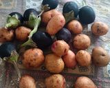 A picture of step 1 of Baby Potato And Baby Brinjal Curry.