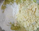 A picture of step 1 of Corn pudina pakoda.