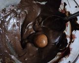 A picture of step 4 of Nutella Biscuit bomb.