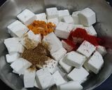 A picture of step 5 of Paneer tikka toast.