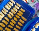 Foto langkah ke 4 dari resep Kue Kuwuk/kue bawang Simple.
