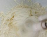 Foto langkah ke 4 dari resep Keto-Cheese Pound Cake (Eksekusi Resep).