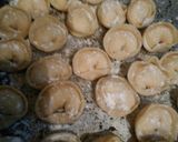 Foto del paso 6 de la receta: Capelettini de ricotta y pollo masa casera y económica🍝