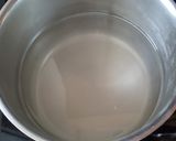 A picture of step 1 of Elderflower Syrup.