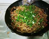 A picture of step 16 of Hakka noodles.