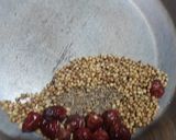 A picture of step 1 of Koyla chicken karahi.