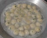 Foto langkah ke 2 dari resep Cilok toping bumbu kacang.