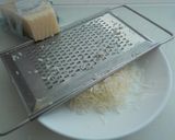 Foto del paso 18 de la receta: Quinoa con cebolla y calabacín al toque parmesano