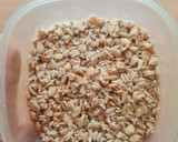 Foto del paso 1 de la receta: Galletas de avena con nueces y pasas de uva 🍪 sin azúcares agregados ni edulcorantes