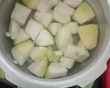 A picture of step 2 of Lauki aur Dhaniye ka soup.