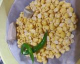A picture of step 2 of Daal Fara / Dal Peetha.