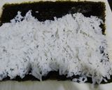 Foto langkah ke 5 dari resep Sushi Mentai Teriyaki.