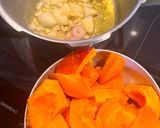 Foto del paso 2 de la receta: Crema de calabaza potimarrón con leche de coco y especias