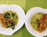 A picture of step 4 of White Hokkien Mee with River Prawn Top SichuanPepper.