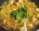 A picture of step 5 of Easy Fluffy Oyakodon with Just One Egg!.